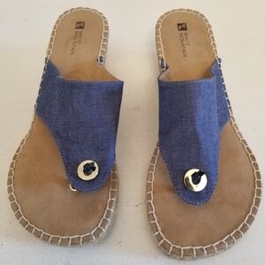 % White mountain sandals - sz 9 - run narrow!